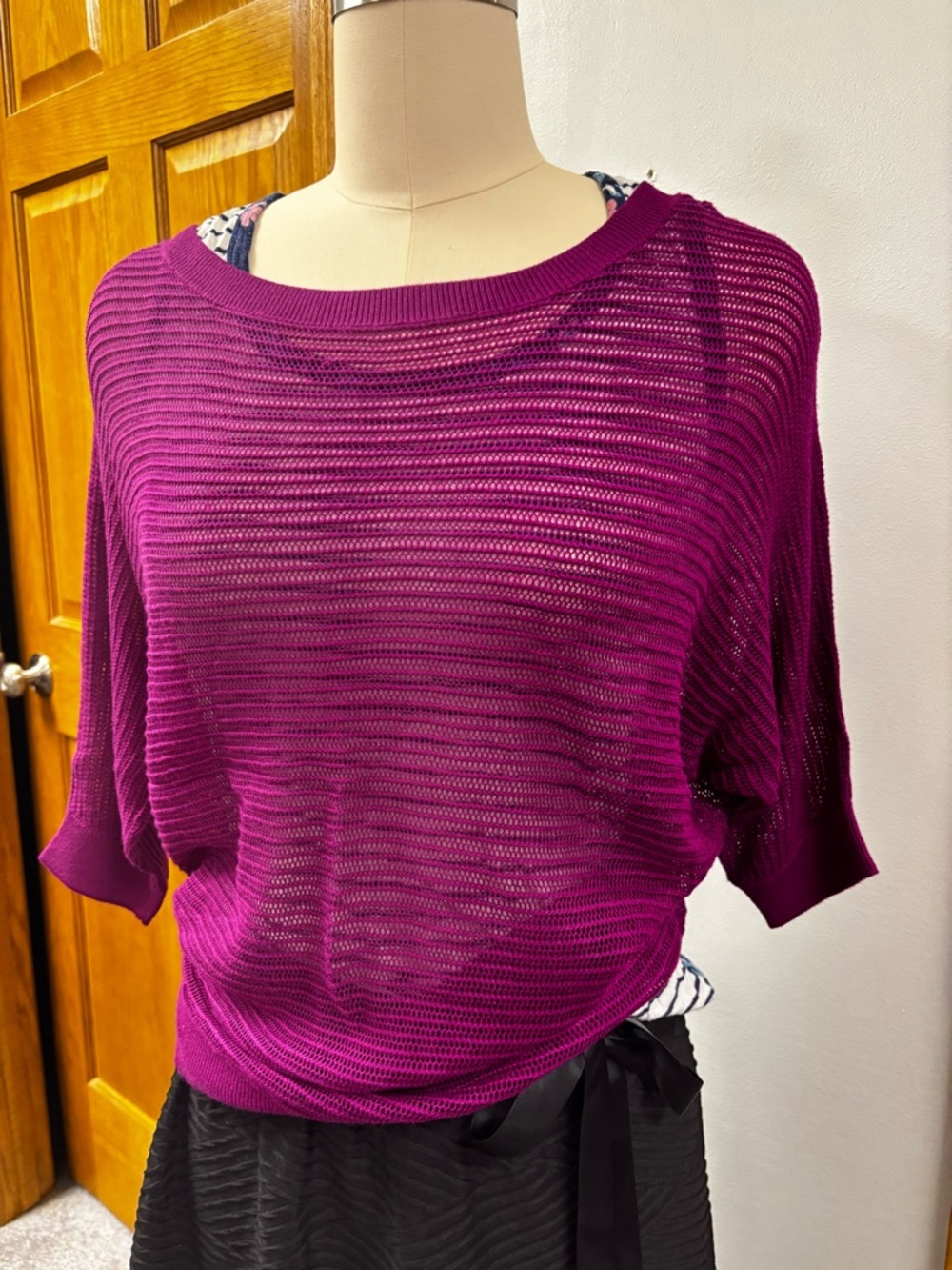Express Open-Knit Short Sleeve Sweater in Fuchsia